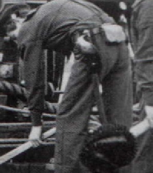 closeup of sailor wearing the m1860 on back left hip